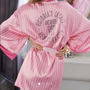 Victoria’s Secret 2015 Fashion Show Robe